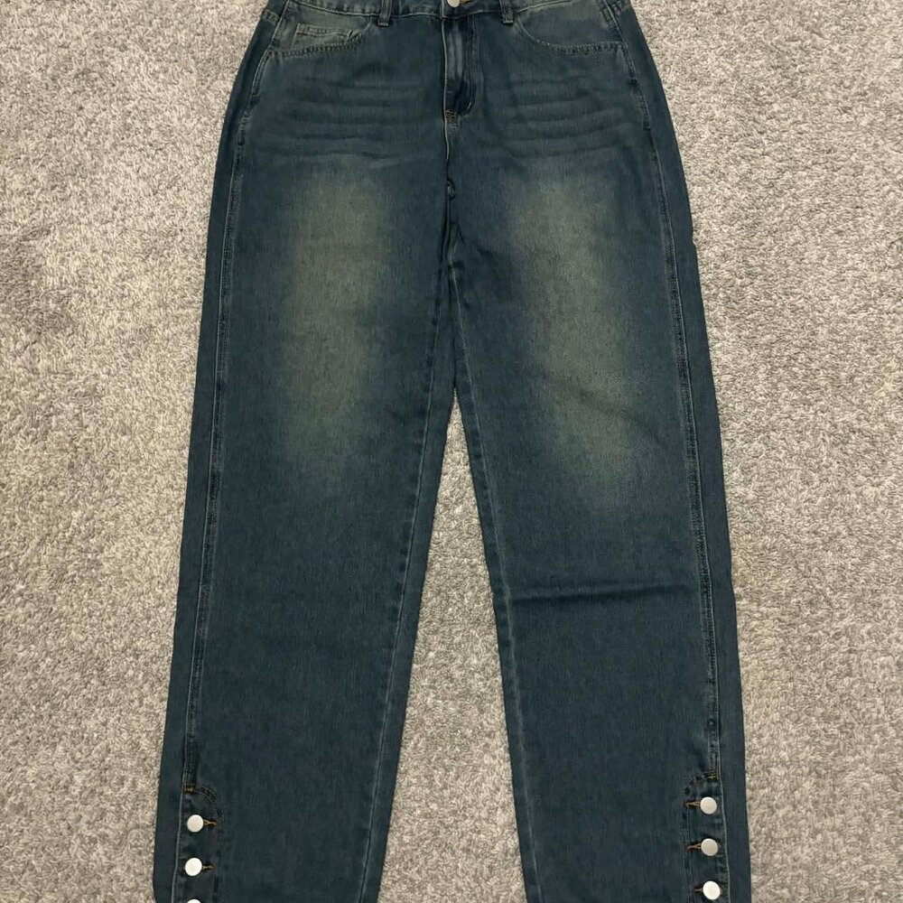Women's New Trouser Jeans with Buttons at the Ankle Size 28 & Inseam 33.5 L